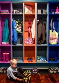 Детская цветная гардеробная комната Севастополь